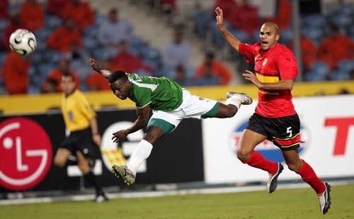 老鹰官宣特雷杨下周恢复球队训练，美记：他或在圣诞节前后复出（老鹰宣布特雷杨下周回归球队训练，美媒称其或于圣诞前后复出）