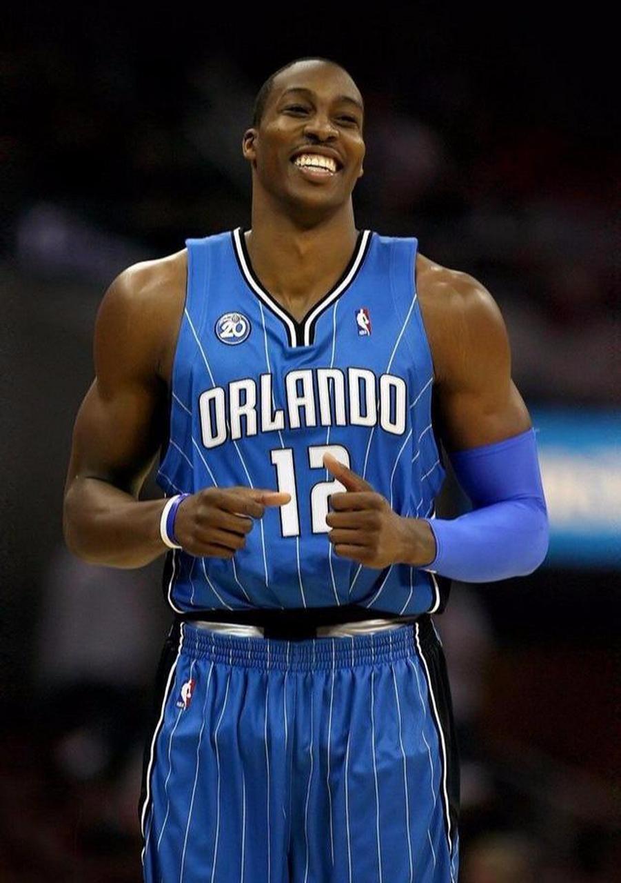 意媒：上个月跖骨骨折的梅雷特还将缺阵20天，意超杯有望复出（意媒：梅雷特上月跖骨骨折，将再休战20天，意超杯有望回归）