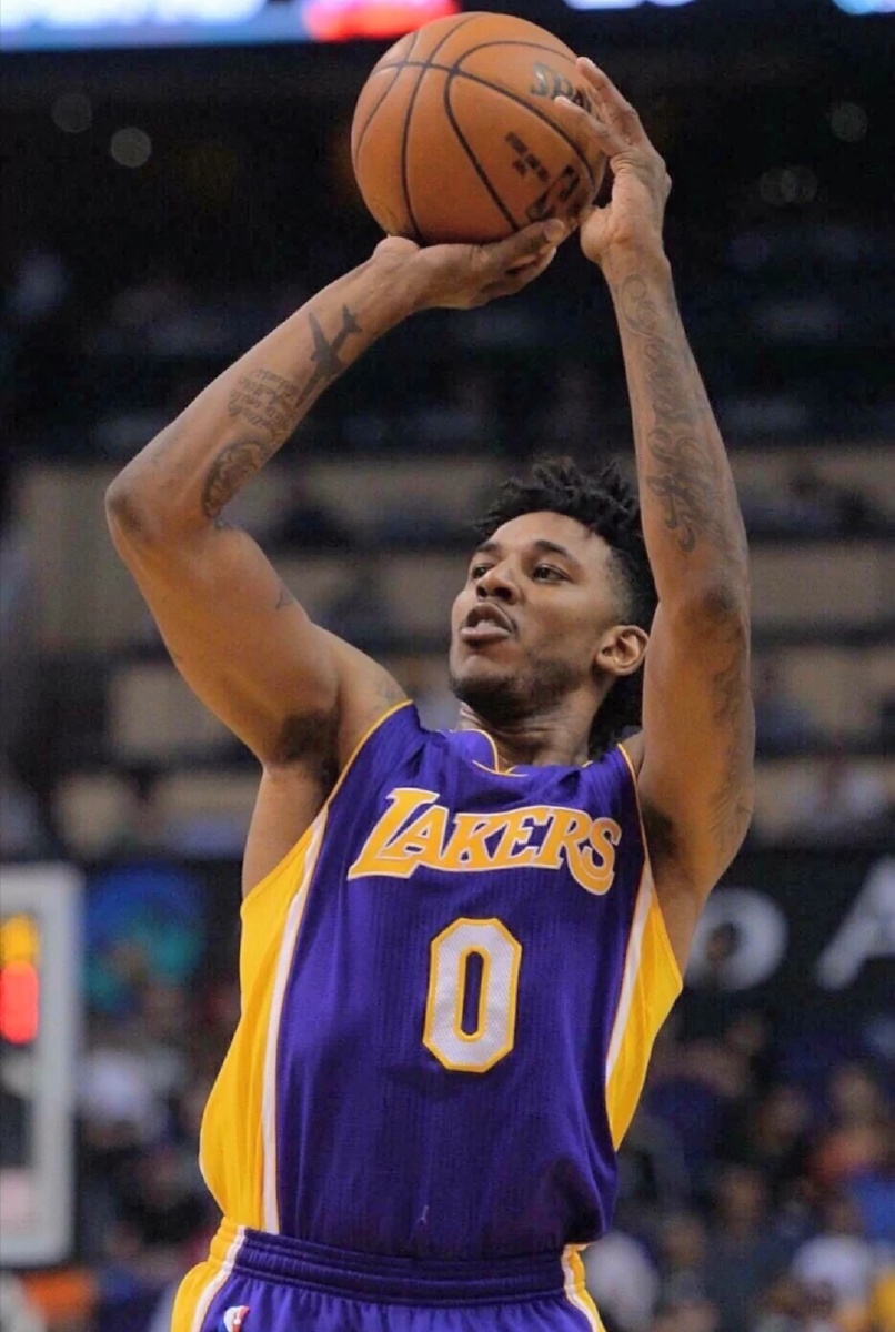 比萨终结开季10轮不胜，时隔34年半再次在意甲赢球（比萨摆脱开季十轮不胜阴影，时隔34年半再度在意甲取胜）