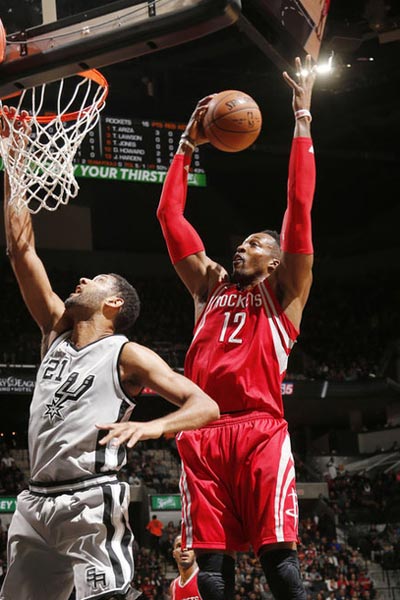 冲击7连胜！尼克斯背靠背迎战76人 唐斯&哈特复出（尼克斯背靠背战76人，冲击七连胜，唐斯与哈特回归）