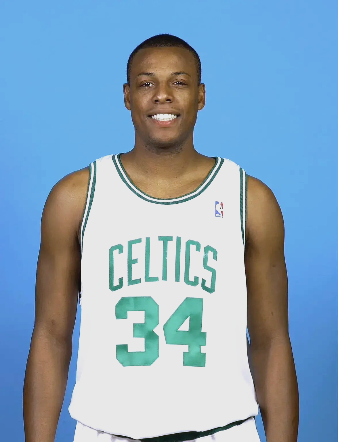 队报列明夏合同到期球员最佳阵：拜仁3人、利物浦2人在列（《队报》评今夏合同到期球员最佳阵：拜仁3将、利物浦2人入围）