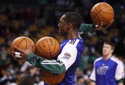 詹卢卡-西蒙尼谈朱利亚诺：父亲总说他是最好的，他前途无量（詹卢卡-西蒙尼评朱利亚诺：父亲常称他最棒，未来无可限量）