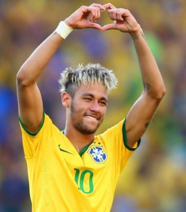 湖人前三节仅得61分，创下球队本赛季前三节最低分（湖人三节合计仅61分，刷新本季三节得分新低）