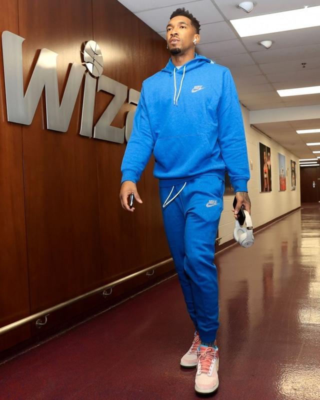 C罗：我和乔治娜计划世界杯后再举行婚礼，带着奖杯去庆祝（C罗称与乔治娜计划把婚礼安排在世界杯之后，盼捧杯同庆）