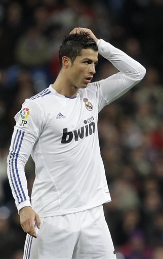 费内巴切门将利瓦科维奇自租借加盟赫罗纳以来，还没...（租借加盟赫罗纳后，费内巴切门将利瓦科维奇至今仍未...）