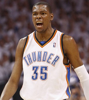 “苏超”决赛进行在即，人民海军泰州舰、南通舰为主队加油（“苏超”决战在即，人民海军泰州舰、南通舰为主队助威）